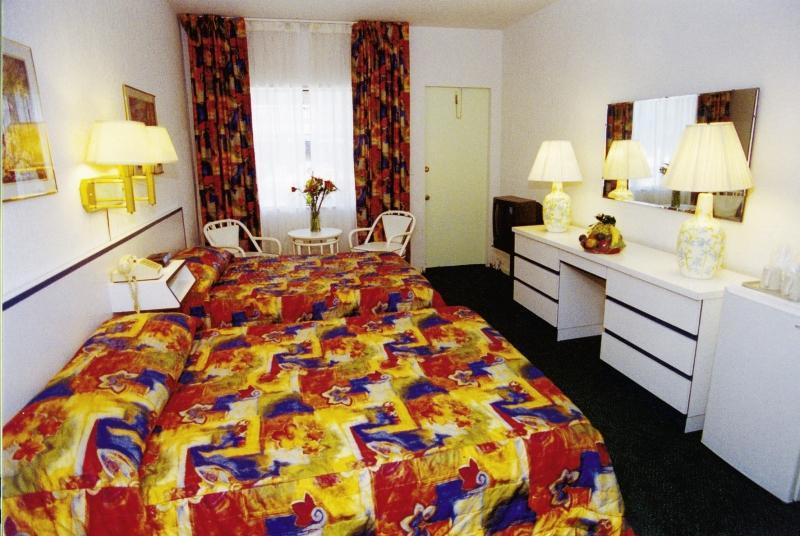 Travelodge Monaco Beach Resort 서니아일스비치 외부 사진