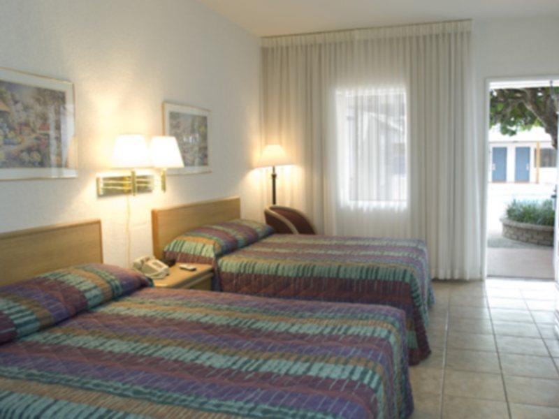 Travelodge Monaco Beach Resort 서니아일스비치 외부 사진